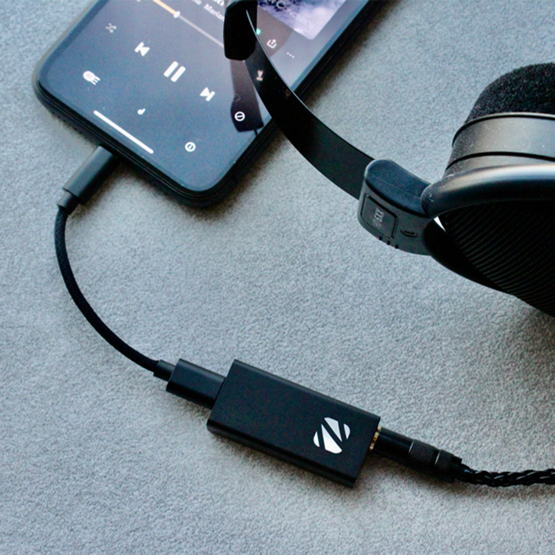 ZuperDAC ハイレゾ音源を手軽に楽しめる！超小型・超軽量DAC