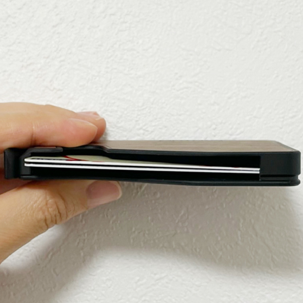Fantom Wallet (ファントムウォレット）扇状に広がるギミック搭載超コンパクトカードケース - Kibidango Store