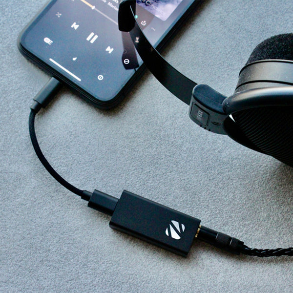 ZuperDAC ハイレゾ音源を手軽に楽しめる！超小型・超軽量DACアンプ